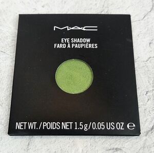 BNIP MAC Bio Green Eyeshadow  | Pro Palette Refill Pan